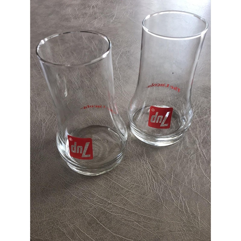 Lot of 2 Vintage 7UP "The Uncola" Upside Down Drinking Glasses - Picture 2 of 2